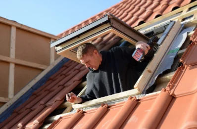 Pose de fenêtres de toit Velux à Harcourt